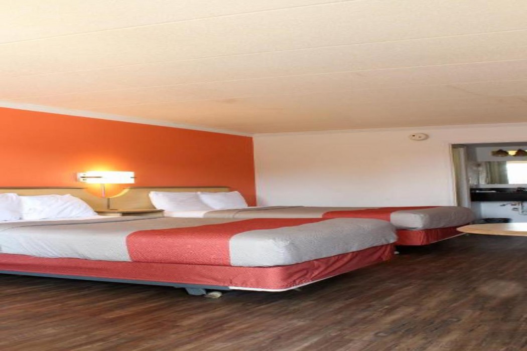 Motel6 Dayton, OH 10/27
