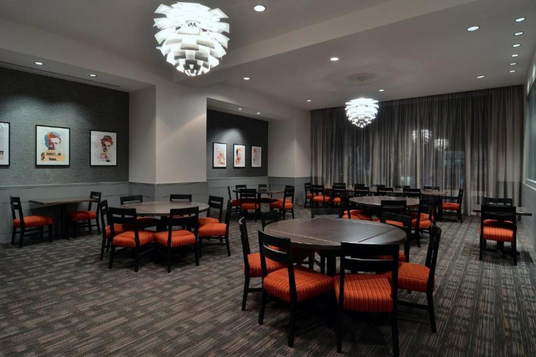 Loews Hollywood Hotel 29/73