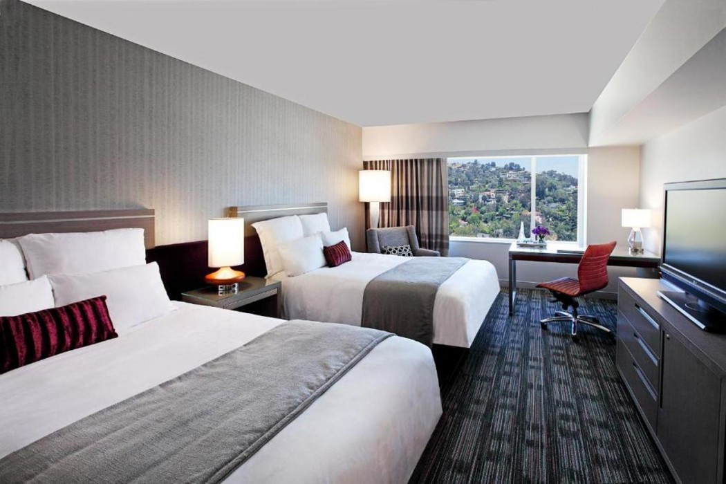 Loews Hollywood Hotel 19/73