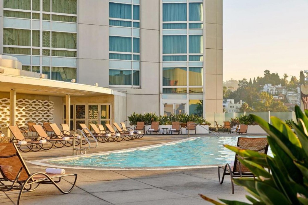 Loews Hollywood Hotel 35/73
