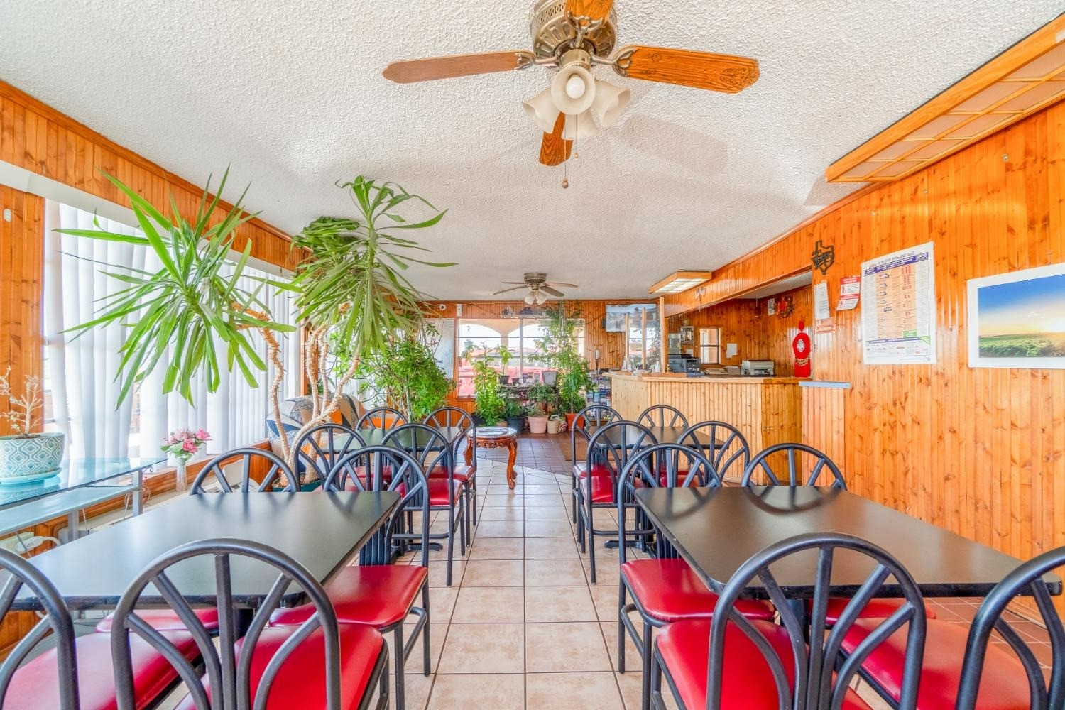 Breakfast area