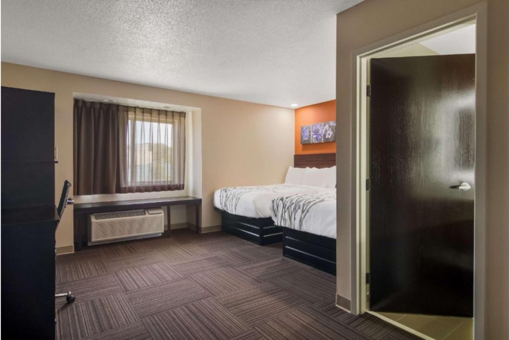 Sleep Inn Erie near Sports Center 22/44