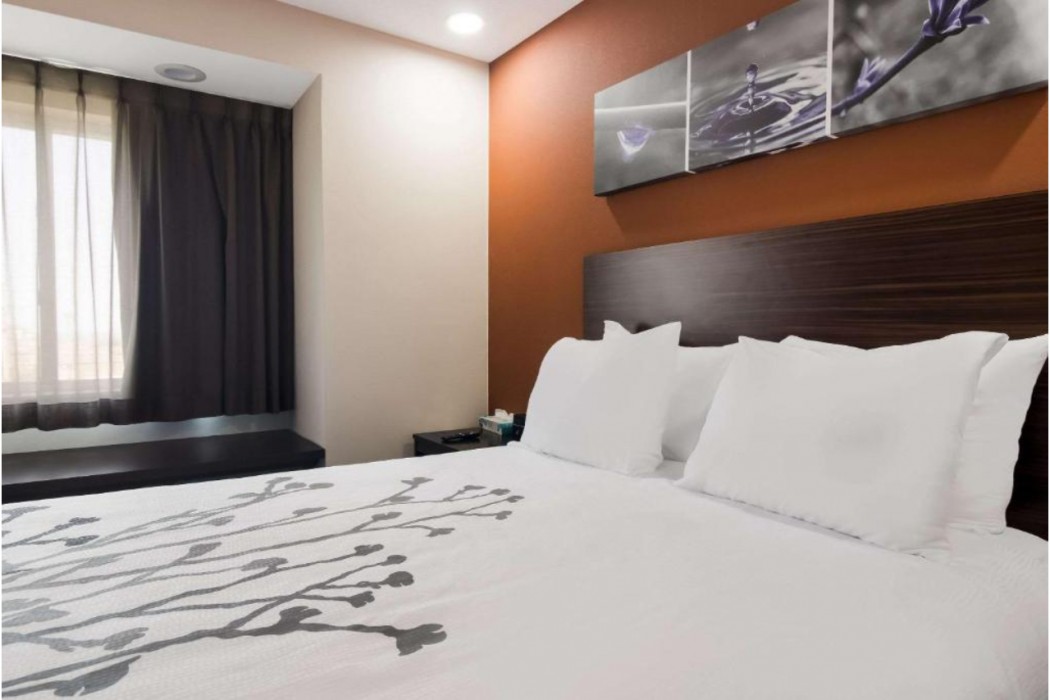 Sleep Inn Erie near Sports Center 10/44