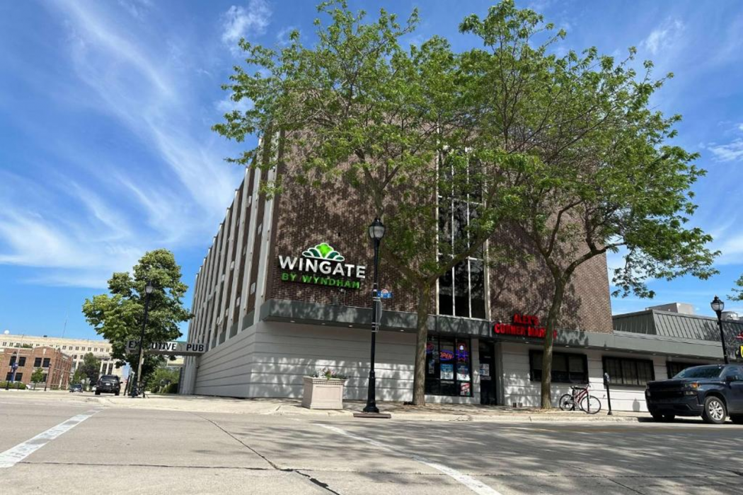 Wingate by Wyndham Sheboygan 1/23