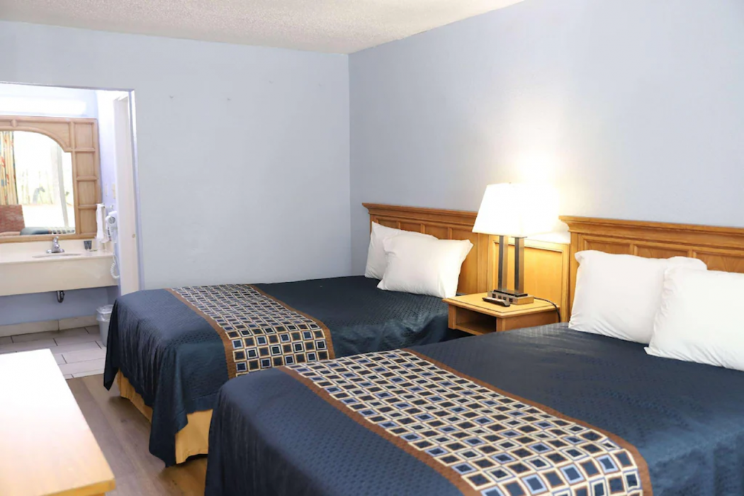 Super 8 By Wyndham Florence Sc I 95 North Hwy 76 7/21