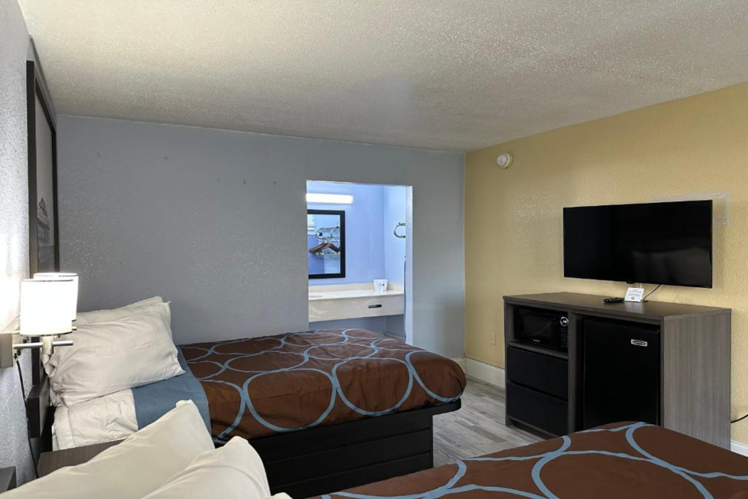 Super 8 By Wyndham Florence Sc I 95 North Hwy 76 13/21