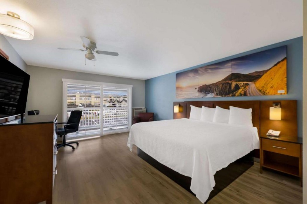 Comfort Inn near Hearst Castle - Cambria 15/30