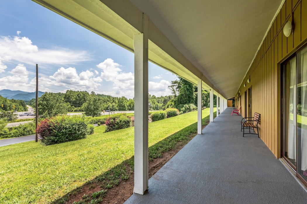 Americas Best Value Inn Franklin 1/24