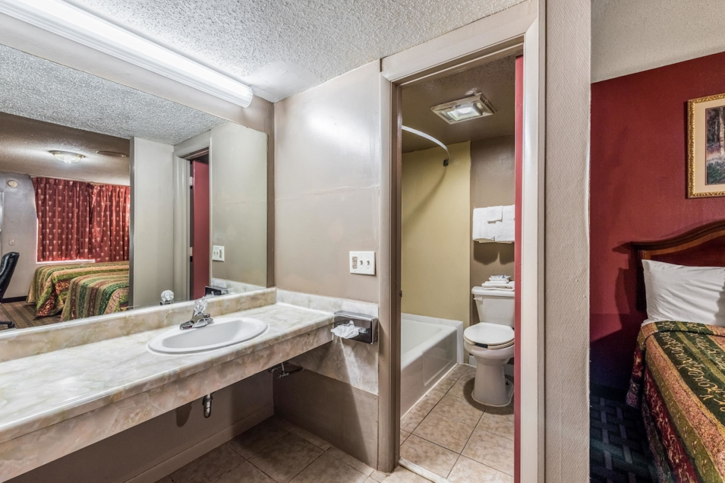 Americas Best Value Inn Franklin 10/24