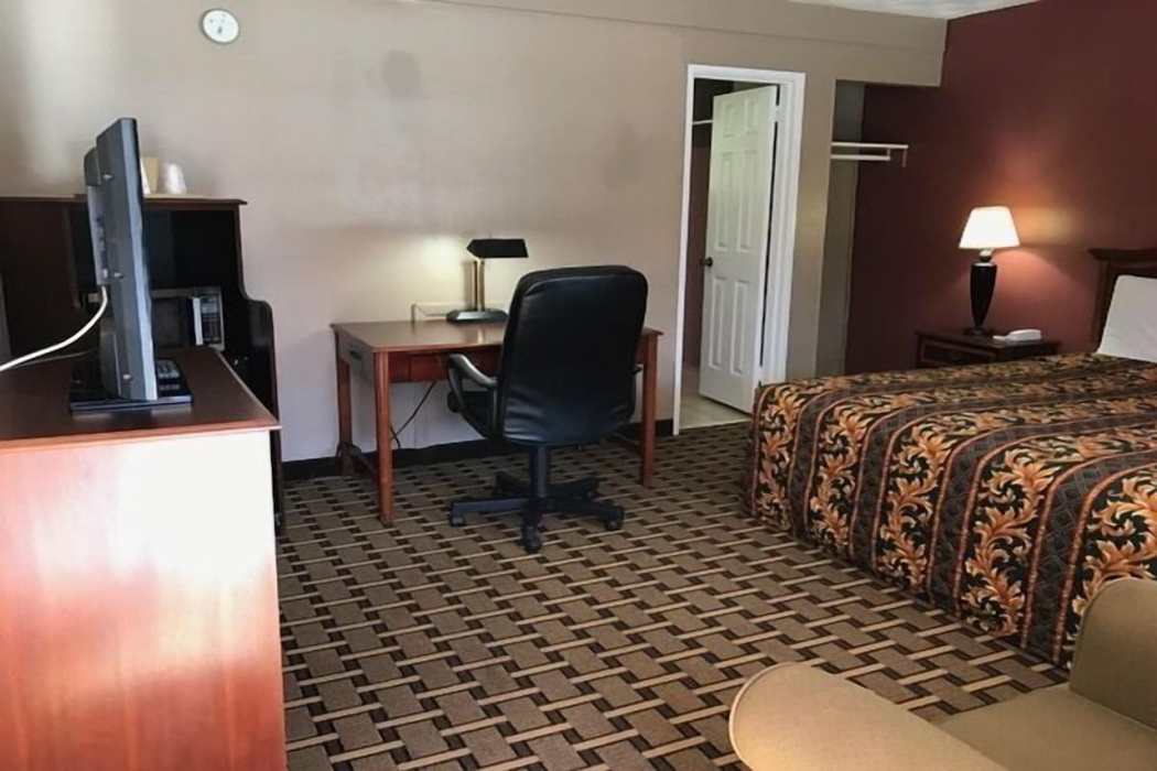 Americas Best Value Inn Franklin 12/24