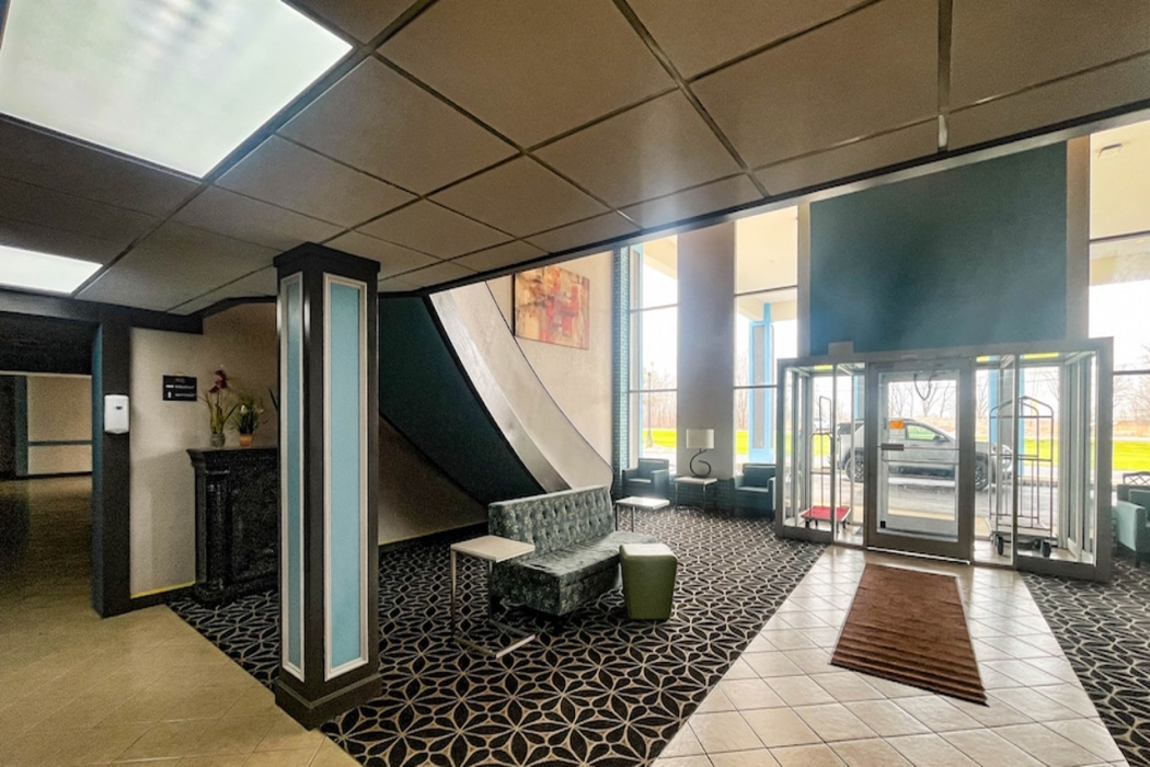 Lobby at Studio6 Suites Fremont, OH, FREMONT - OH