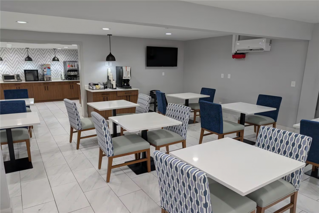 Best Western Greensboro Coliseum Inn 13/24