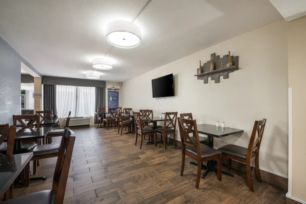 Quality Inn Concord Kannapolis 16/34