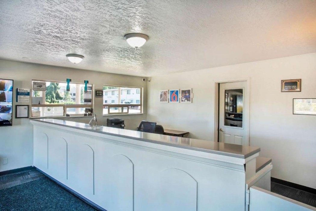 Motel6 Gresham, OR - Portland 6/56