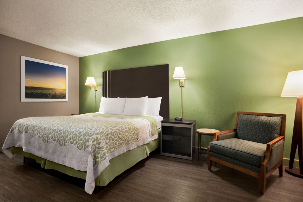 Days Inn by Wyndham Hardeeville/ I-95 State Line 7/10
