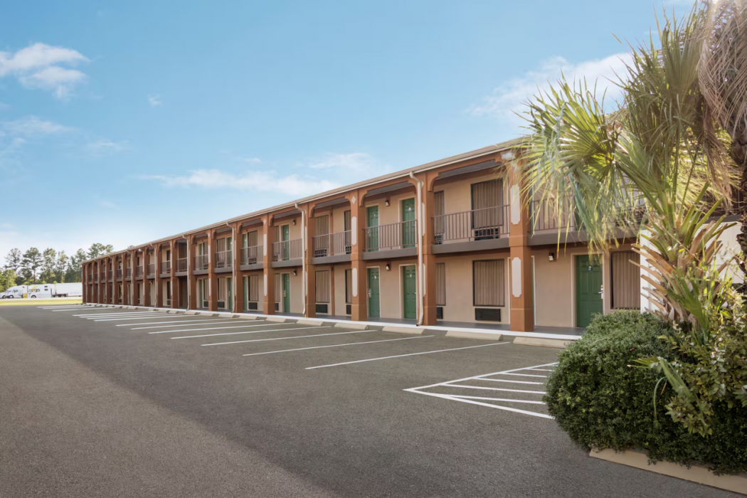 Days Inn by Wyndham Hardeeville/ I-95 State Line 3/10