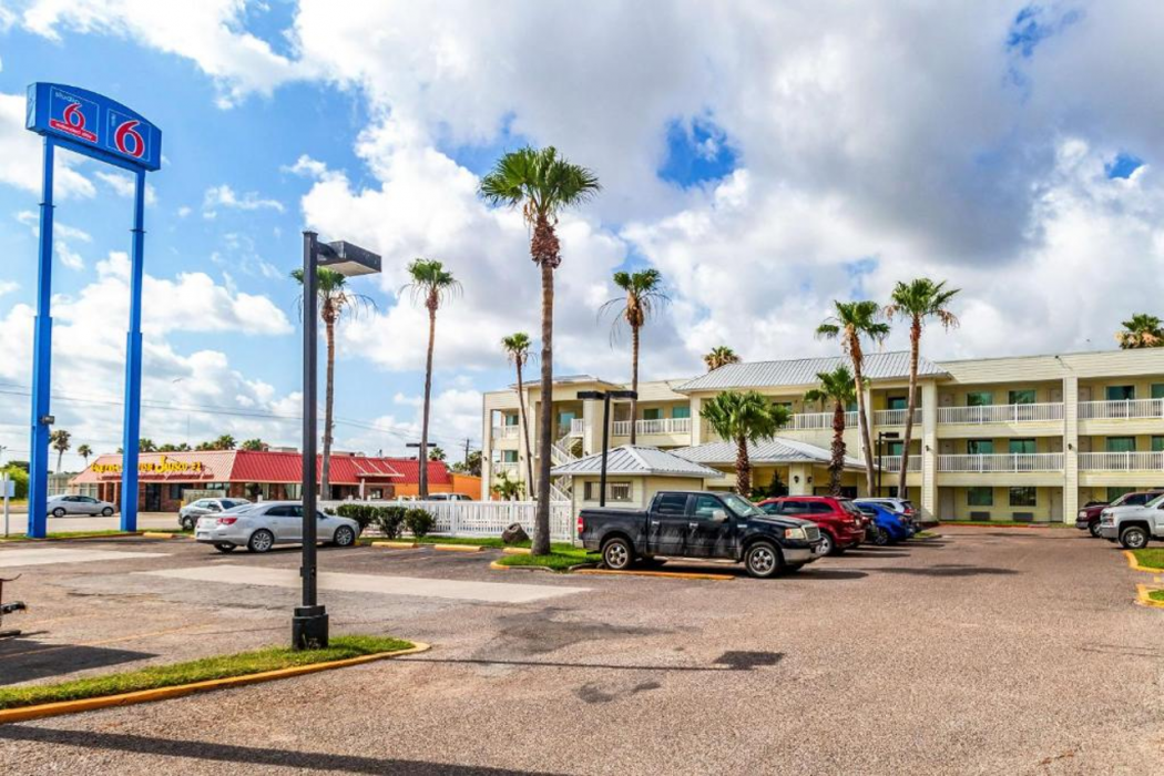 Motel6 Corpus Christi, TX - North secondary