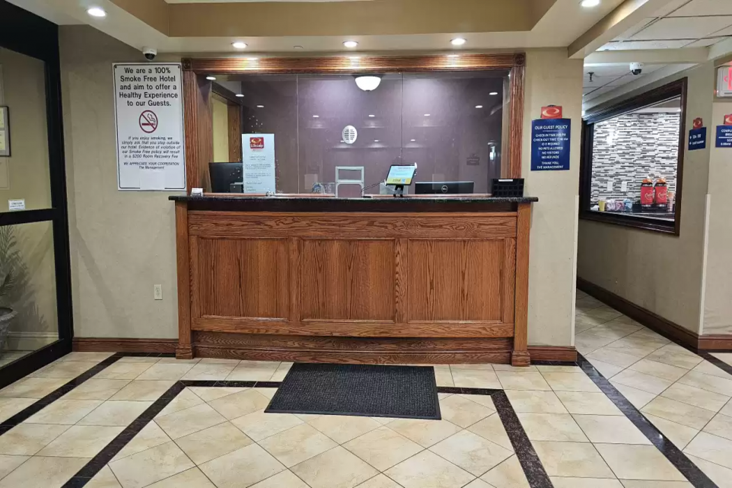 Econo Lodge Woodbridge 4/36