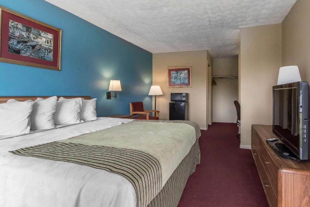 Rodeway Inn Jackson Northwest 17/25