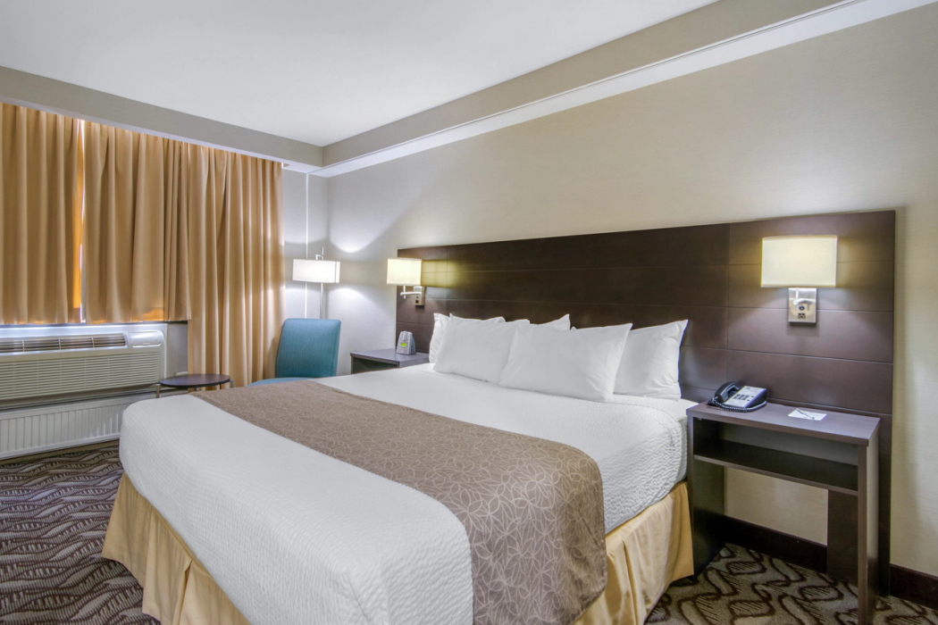 Clarion Hotel Sudbury CA 11/30