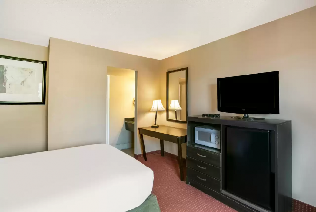 Dutchland Motel 25/38