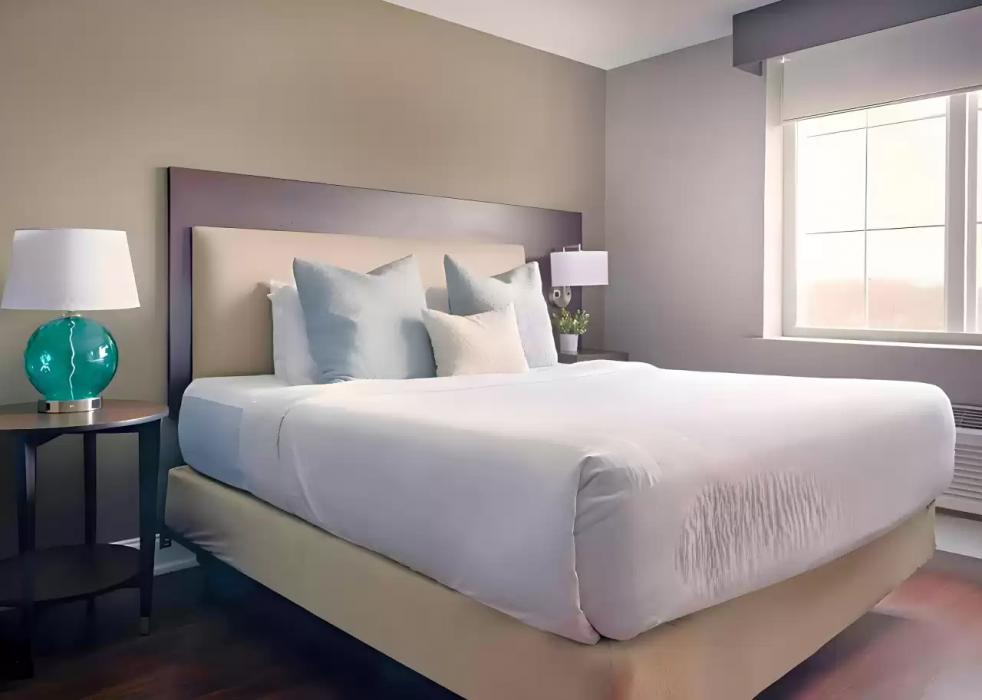 Comfort Inn & Suites Pottstown Eastern Gateway 6/22