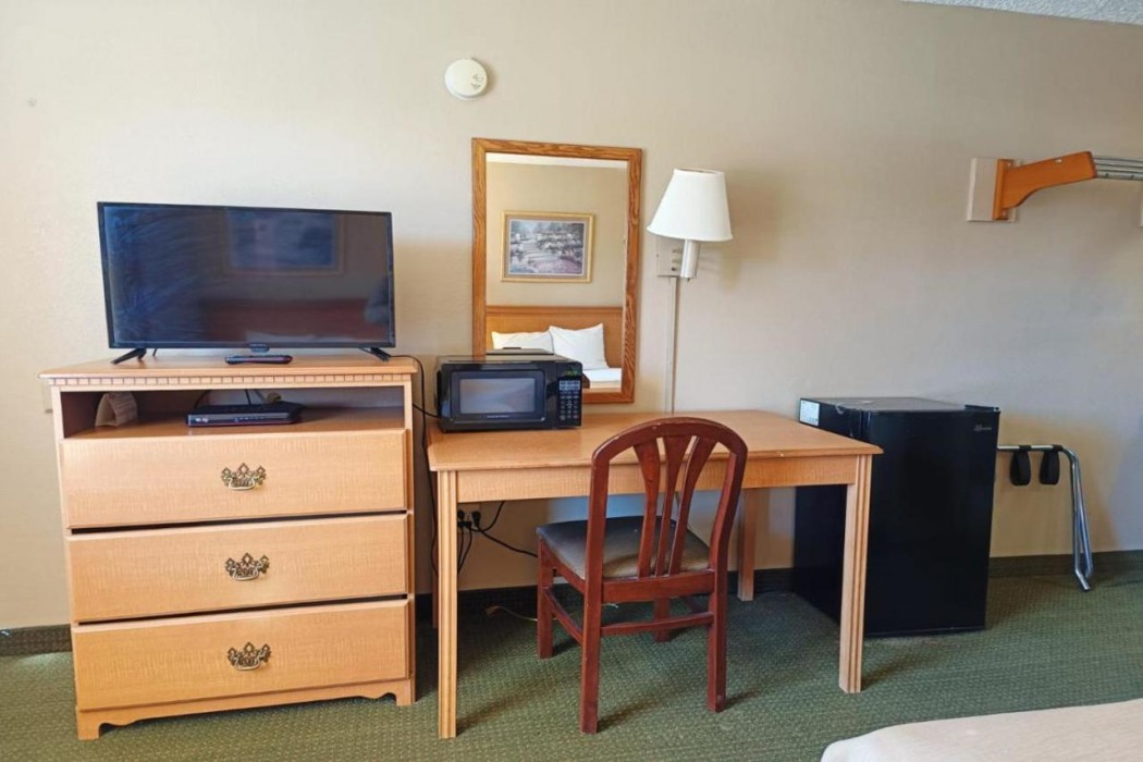 Executive Inn Kilgore North 12/57