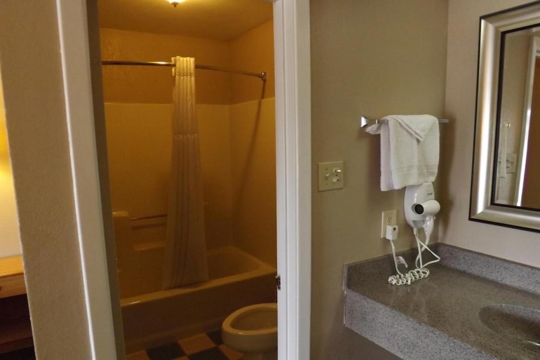 Executive Inn Kilgore North 15/57