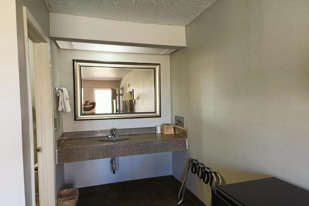 Executive Inn Kilgore North 16/57