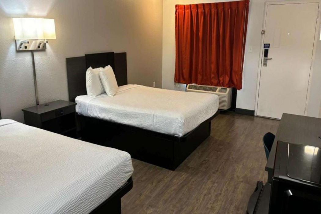 Motel6 Macclenny, FL 11/44