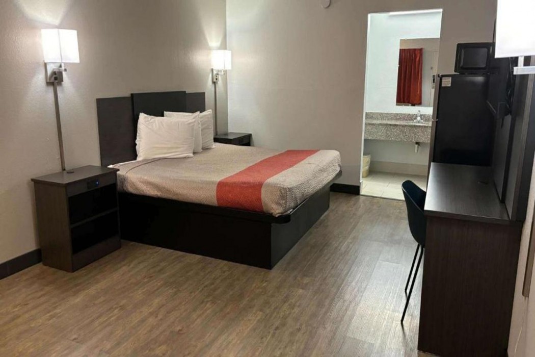 Motel6 Macclenny, FL 10/44