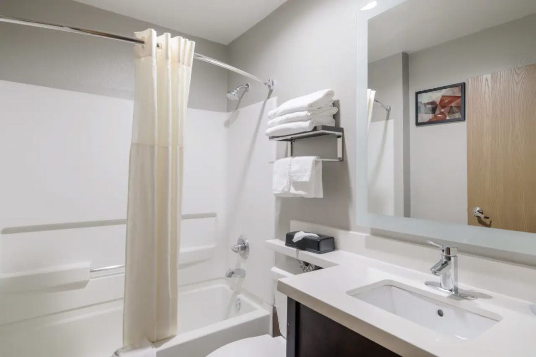 Quality Inn & Suites North Mesquite I-30 13/36