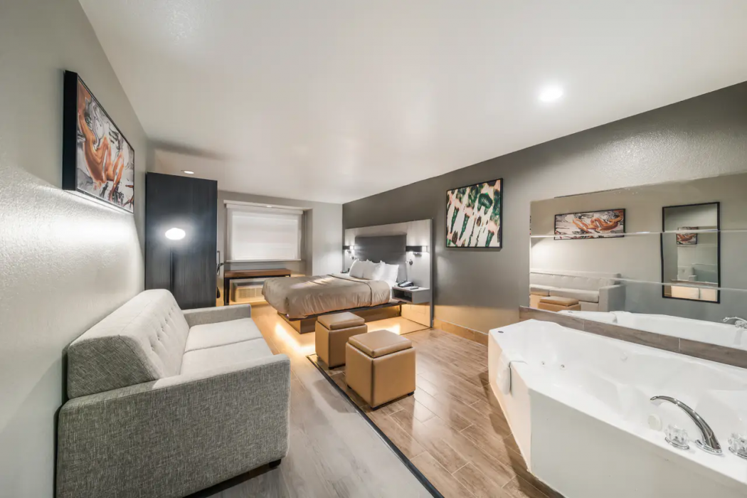 Quality Inn & Suites North Mesquite I-30 17/36