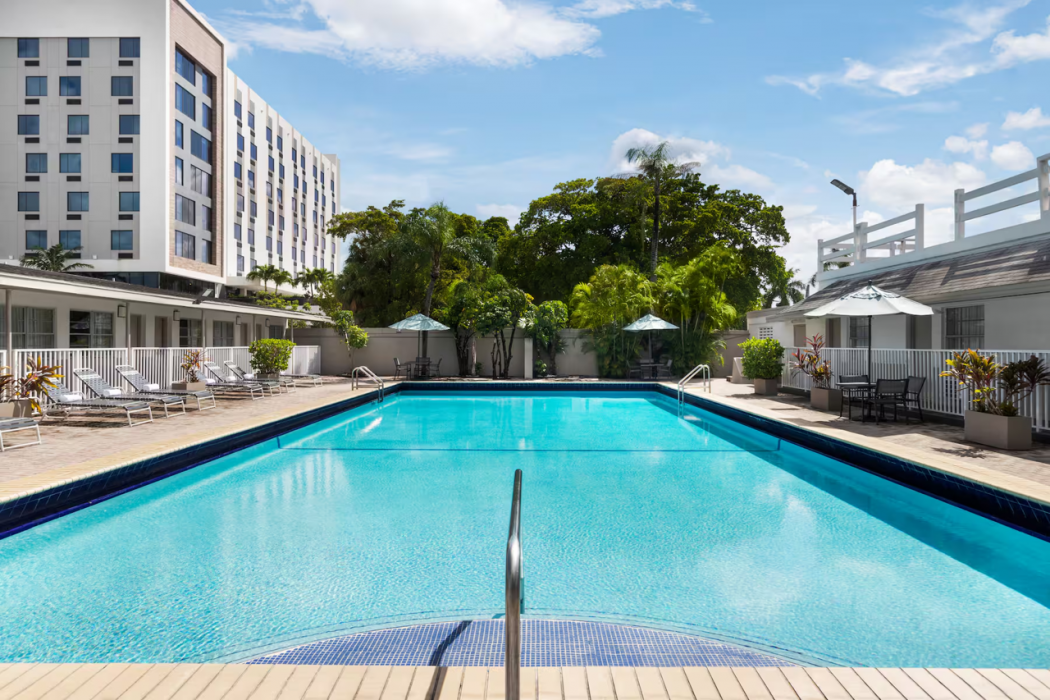 Days Inn By Wyndham Miami Airport North 23/32
