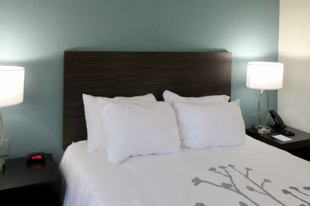 Sleep Inn Marion - Cedar Rapids 8/28