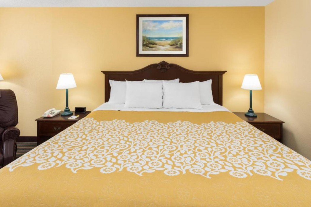 Days Inn by Wyndham Mt Pleasant-Charleston-Patriots Point 9/26