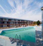Regency Inn 18/33
