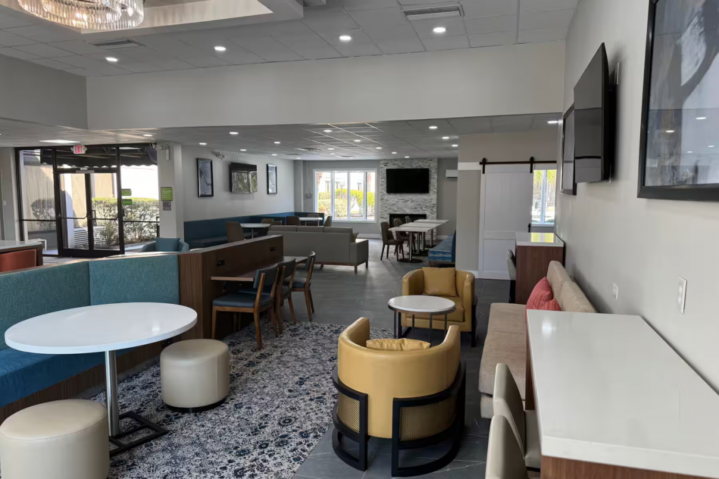 La Quinta Inn & Suites by Wyndham Myrtle Beach 15/26
