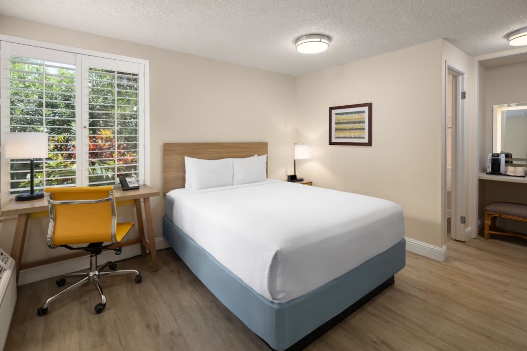 Days Inn by Wyndham Maui Oceanfront 23/54