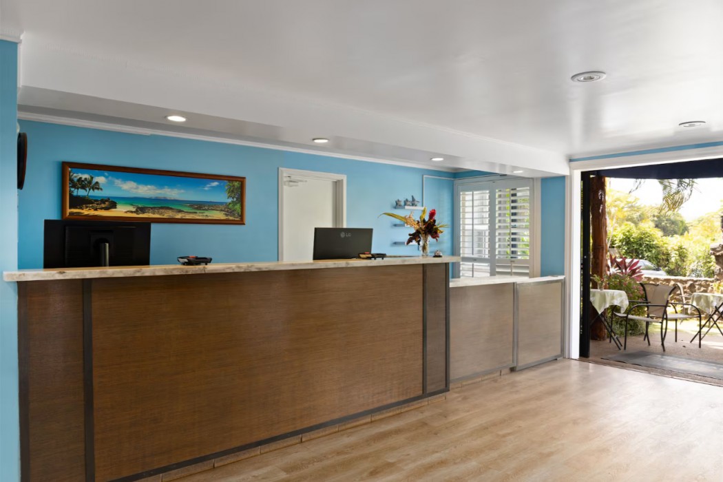 Days Inn by Wyndham Maui Oceanfront 8/54