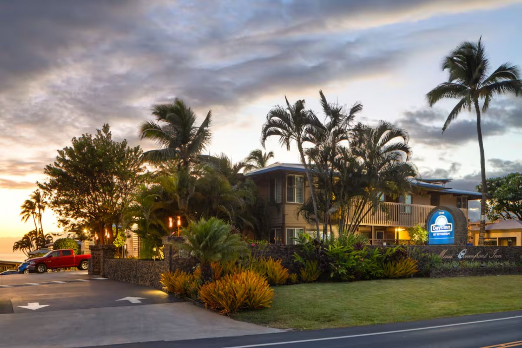 Days Inn by Wyndham Maui Oceanfront 2/54