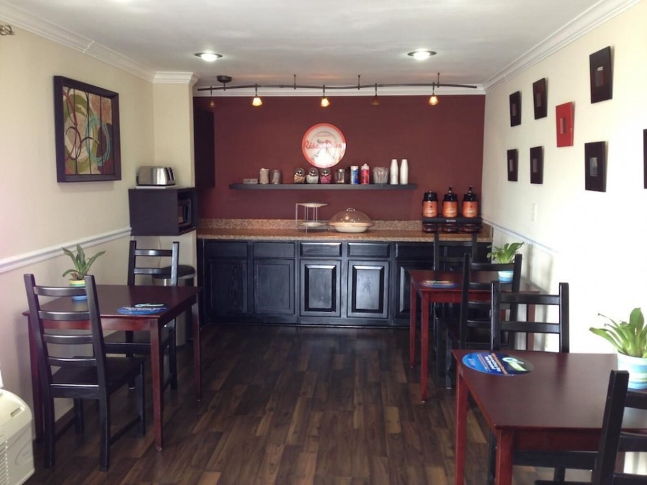 Americas Best Value Inn Orlando 68/93