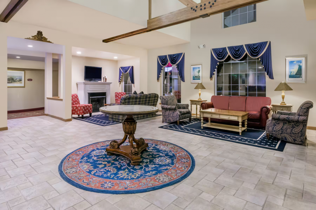 Howard Johnson By Wyndham Mystic 4/19