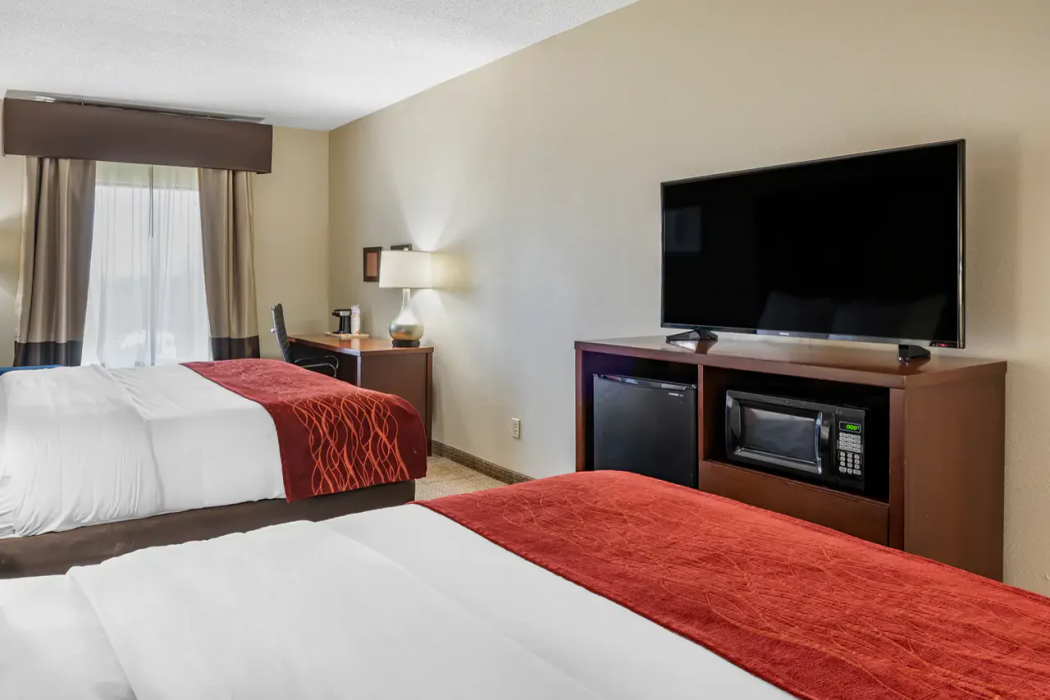 Comfort Inn & Suites Lexington - Hamburg I-75 12/32