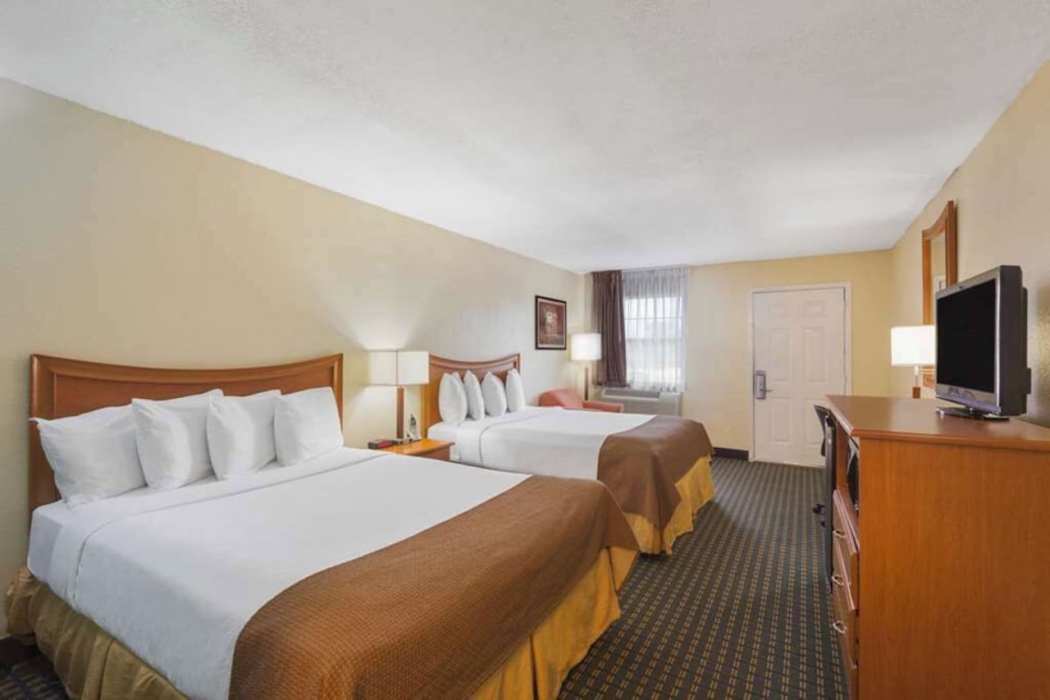 Days Inn by Wyndham Natchitoches 7/13