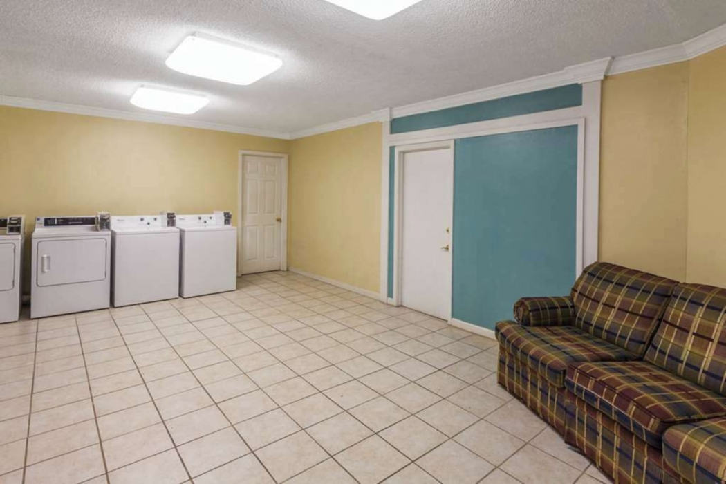 Days Inn by Wyndham Natchitoches 9/13