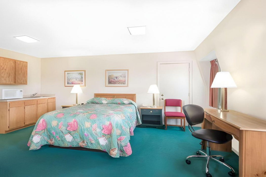 Travelodge by Wyndham New Philadelphia thumb 2