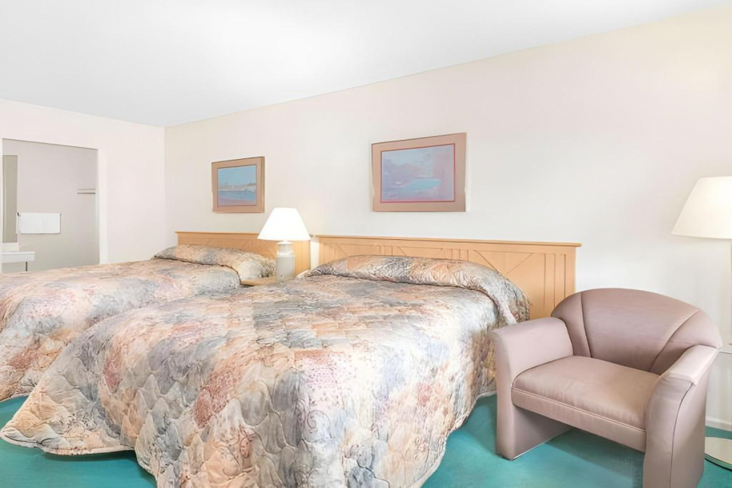 Travelodge by Wyndham New Philadelphia 6/20