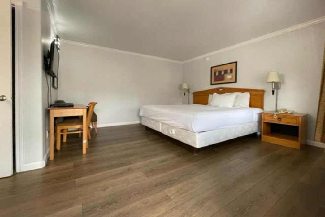 Motel6 San Francisco, CA – Lombard Street 9/35