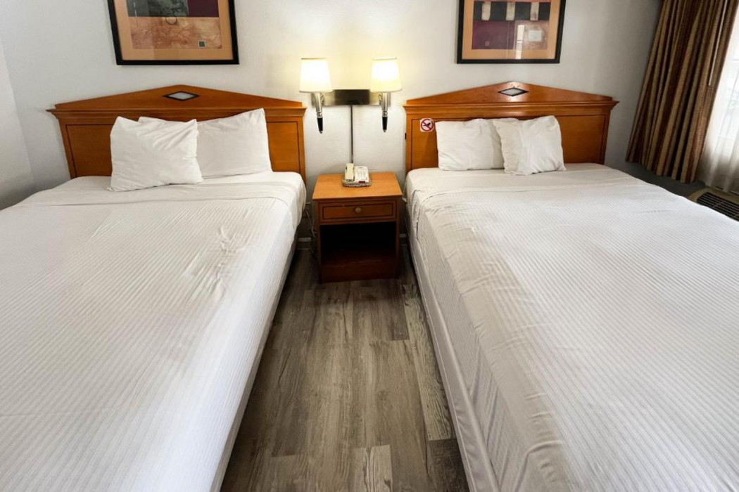 Motel6 San Francisco, CA – Lombard Street 12/35